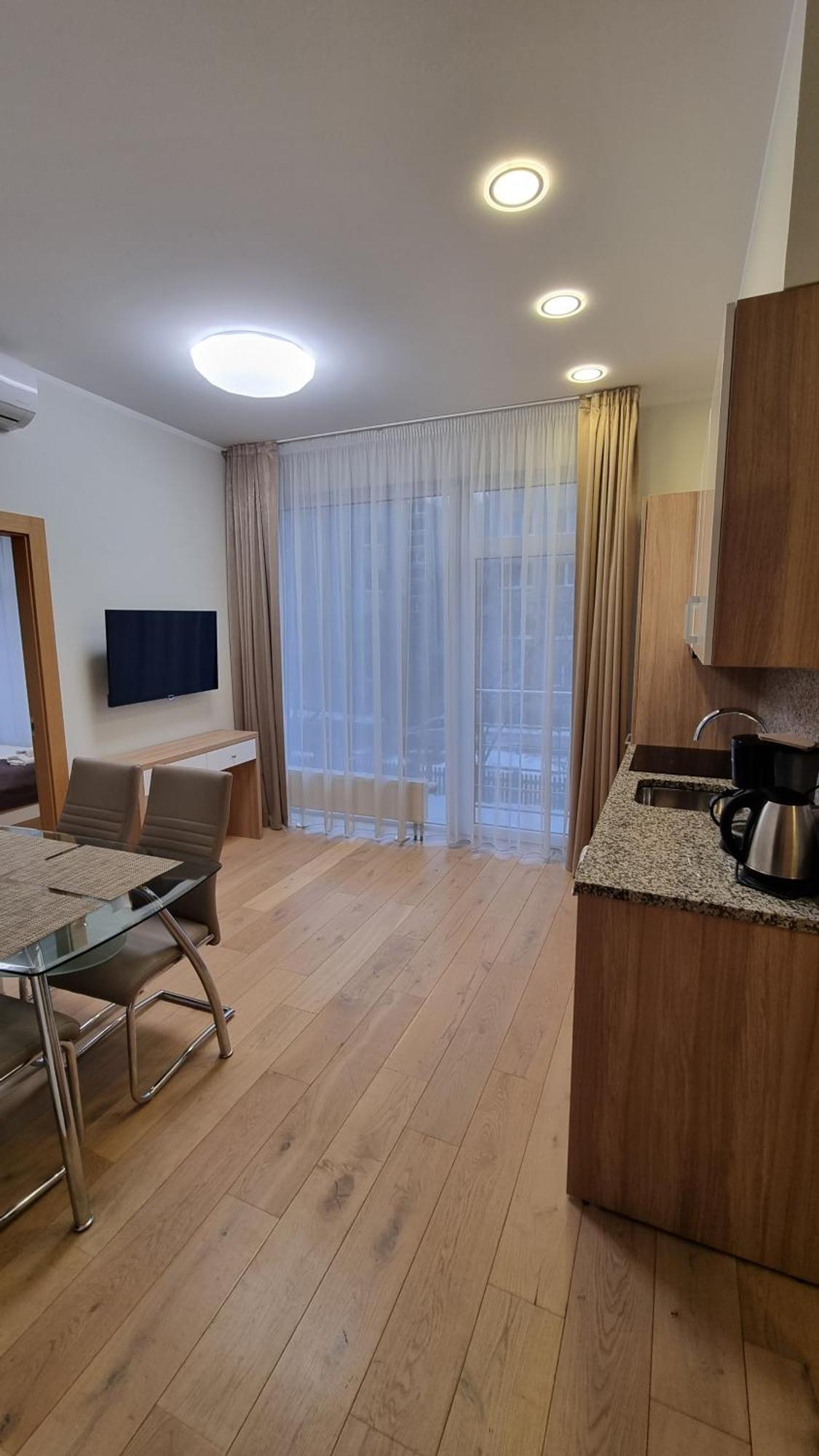 Black Pearl Apartments Jūrkalne Oda fotoğraf