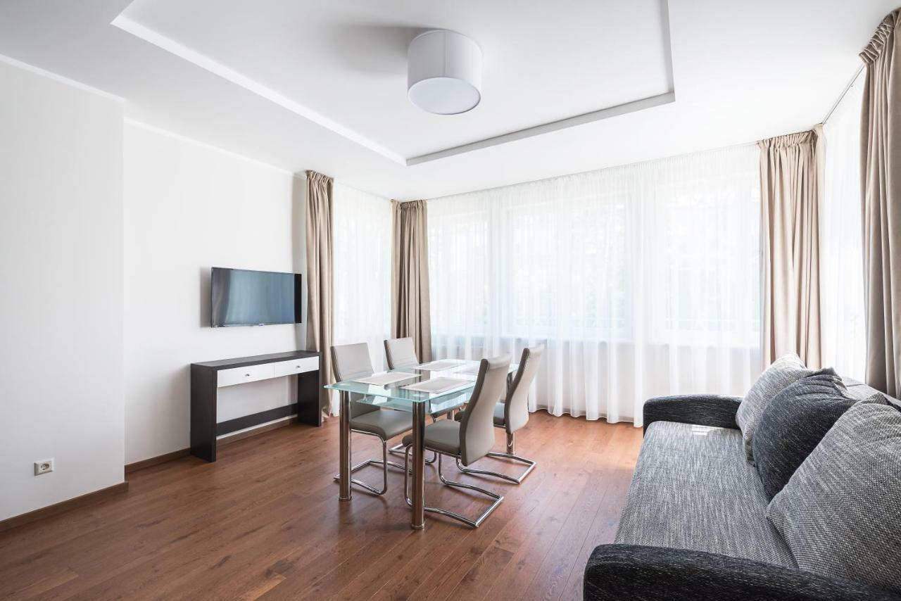 Black Pearl Apartments Jūrkalne Dış mekan fotoğraf